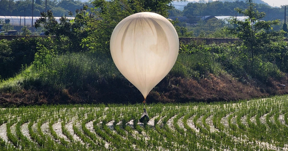 Garbage balloons dropped by North Korea reach South Korea.